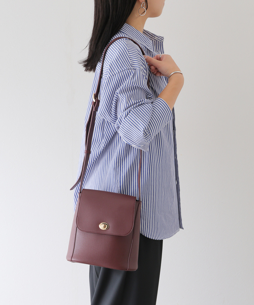 B.C STOCK（ベーセーストック）の「【T.S.L/ティーエスエル】フラップポシェット（ショルダーバッグ・レディース・バーガンディー/ブラック/ベージュ・FREE）」の4枚目の写真