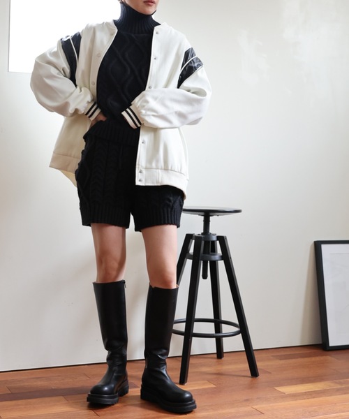 ULEULA（ウルア）の「ショルダーハイブリットスタジャン（スタジャン・レディース・アイボリー/ブラック・FREE）」の9枚目の写真