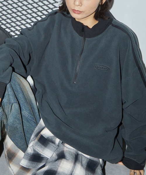 Anchor Smith（アンカー スミス）の「オーバーサイズ サイドライン ハーフジップフリースプルオーバー（スウェット・メンズ・ブルー系/ブラック/ベージュ/ボルドー/ブルー/チャコール/オレンジ/アイボリー/チャコールグレー/アッシュブラウン/ホワイト・M/L）」の4枚目の写真