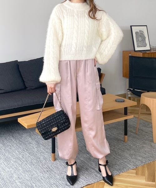 mysty woman（ミスティウーマン）の「ラメフェザーケーブルニット 988040（ニット/セーター・レディース・オフホワイト/ブラウン系その他/グレイッシュブルー・FREE）」の10枚目の写真