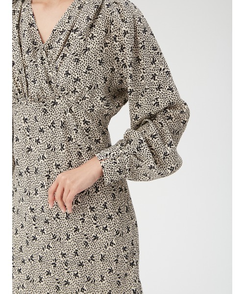 FRAY I.D（フレイアイディー）の「DEVEAUプリントワンピース（ワンピース・レディース・ホワイト/ブラック/レッド・1/0）」の8枚目の写真