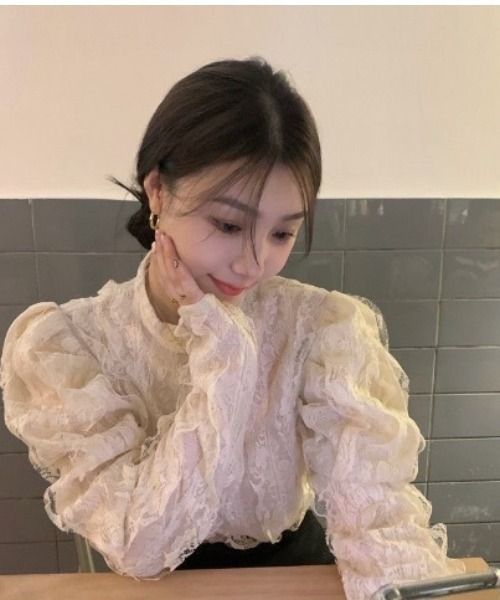 Achic(アシック)の「フリルレースシャツブラウス(シャツ/ブラウス・レディース・アイボリー・M)」の4枚目の写真