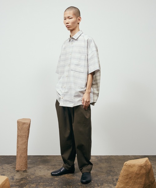 Dulcamara（ドゥルカマラ）の「チノチノオーバータックPT（チノパンツ・メンズ・ダークブラウン/オレンジ/ブルーグレー・2/1/0）」の9枚目の写真