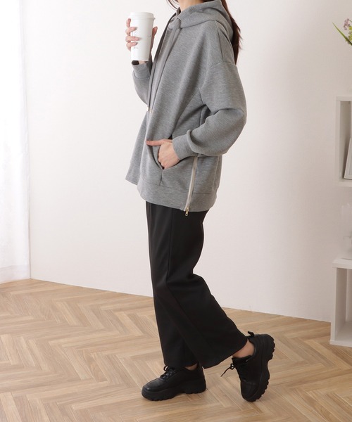 Lace Ladies(レースレディース)の「タック入り ハイウエスト ワイド スウェット パンツ(スウェットパンツ・レディース・ブラック/グレー・M/S/XL)」の4枚目の写真
