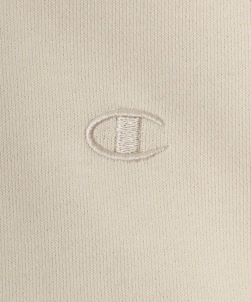 Champion（チャンピオン）の「Champion（チャンピオン）ブランドロゴワンポイント刺繍スウェットジップアップパーカー レディース（パーカー・レディース・ブラック/ライトブルー/オフホワイト/グレー/ナチュラル/ネイビー/サーモンピンク・M/L/XL）」の16枚目の写真