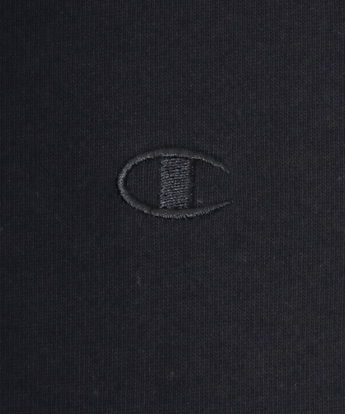 Champion（チャンピオン）の「Champion（チャンピオン）ブランドロゴワンポイント刺繍スウェットジップアップパーカー レディース（パーカー・レディース・ブラック/ライトブルー/オフホワイト/グレー/ナチュラル/ネイビー/サーモンピンク・M/L/XL）」の12枚目の写真