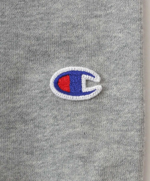Champion（チャンピオン）の「Champion（チャンピオン）ブランドロゴワンポイント刺繍スウェットジップアップパーカー レディース（パーカー・レディース・ブラック/ライトブルー/オフホワイト/グレー/ナチュラル/ネイビー/サーモンピンク・M/L/XL）」の15枚目の写真