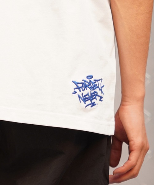 FORGET NEVER(フォーゲットネバー)の「【ムラサキスポーツ限定】FORGET NEVER/フォーゲットネバー 半袖Tシャツ 発泡プリント オーバーサイズ 242OO1ST202FN(Tシャツ/カットソー・メンズ・ブラック/ブラウン/ホワイト・L/M/XL)」の14枚目の写真