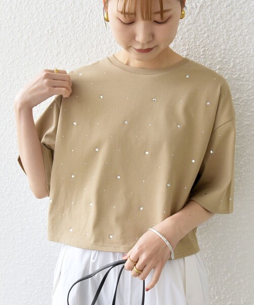 SHIPS(シップス)の「【WEB限定】〈手洗い可能〉ラインストーン ワイド TEE(Tシャツ/カットソー・レディース・オフホワイト/チャコールグレー/エンジ/キャメル/ベージュ・ONE SIZE)」の4枚目の写真