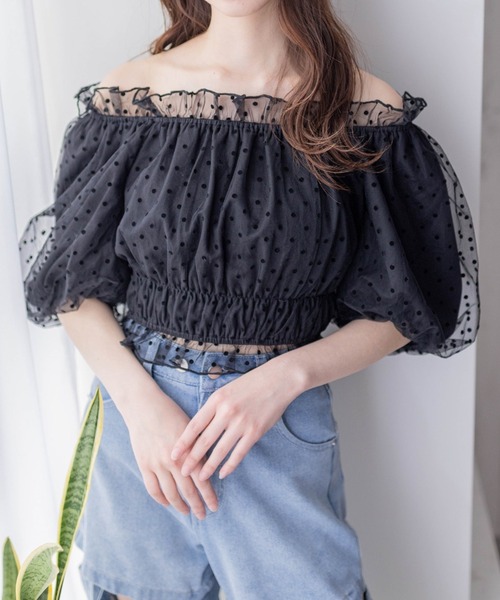 clear（クリア）の「ドットチュール2wayオフショルトップス[ウィッシュコア ガーリー]≪再入荷≫（シャツ/ブラウス・レディース・ブラック/オフホワイト・F）」の2枚目の写真
