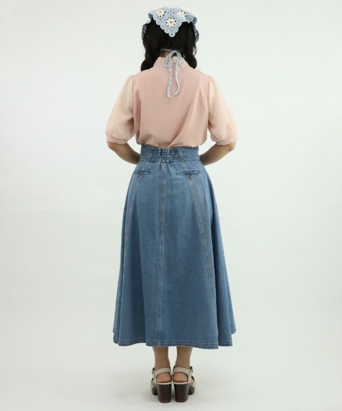an another angelus（アンアナザーアンジェラス）の「フロント釦デニムフレアースカート/ananotherangelus（デニムスカート・レディース・インディゴブルー/ブラック/ライトブルー・FREE）」の8枚目の写真