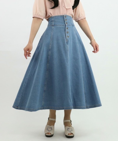 an another angelus（アンアナザーアンジェラス）の「フロント釦デニムフレアースカート/ananotherangelus（デニムスカート・レディース・インディゴブルー/ブラック/ライトブルー・FREE）」の18枚目の写真