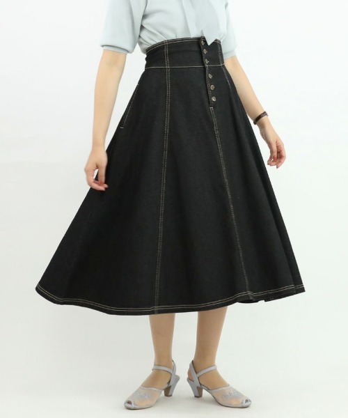 an another angelus（アンアナザーアンジェラス）の「フロント釦デニムフレアースカート/ananotherangelus（デニムスカート・レディース・インディゴブルー/ブラック/ライトブルー・FREE）」の20枚目の写真