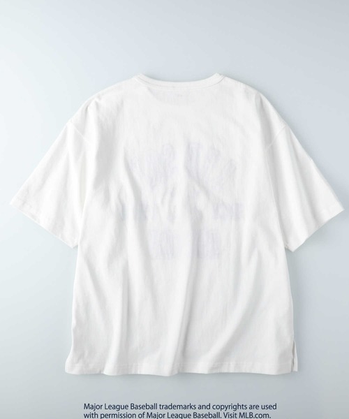 MLB(メジャーリーグベースボール)の「【MLB】別注ワッペン刺繍Tシャツ(Tシャツ/カットソー・メンズ・ホワイト×ブルー/ブラック×レッド/ロイヤルブルー/ホワイト×レッド/ブラック×ホワイト/ブルー/グレー/ブラウン/ネイビー・M/L/XL)」の17枚目の写真