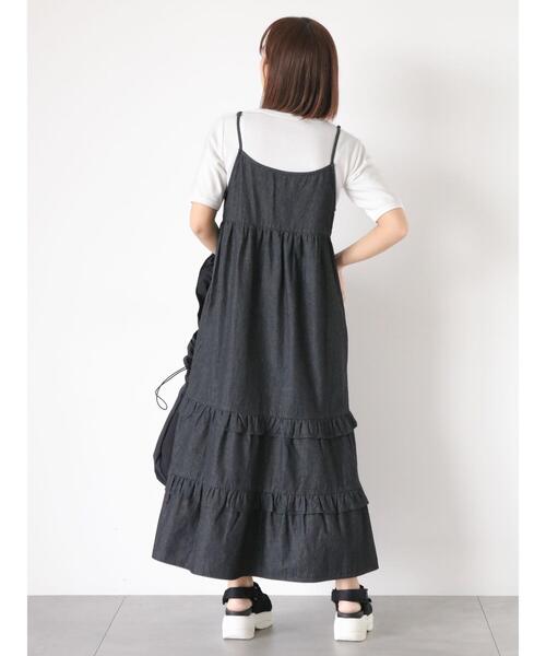 ehka sopo（エヘカソポ）の「前後2WAYデニムキャミワンピース（ワンピース・レディース・ネイビー/サックスブルー/ブラック・F）」の14枚目の写真