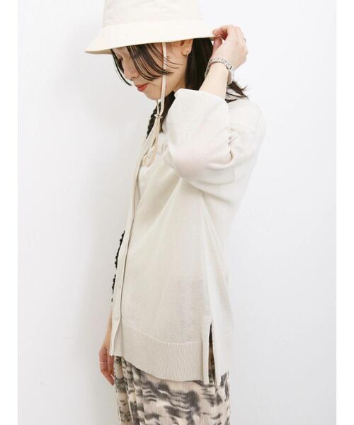 Samansa Mos2 blue（サマンサモスモスブルー）の「【接触冷感】シアーVネックカーディガン（カーディガン/ボレロ・レディース・イエロー/ブラック/グリーン/シルバーグレー・F）」の16枚目の写真