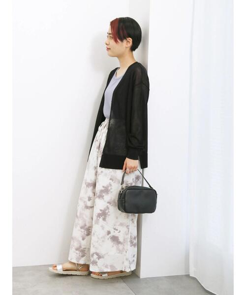 Samansa Mos2 blue（サマンサモスモスブルー）の「【接触冷感】シアーVネックカーディガン（カーディガン/ボレロ・レディース・イエロー/ブラック/グリーン/シルバーグレー・F）」の8枚目の写真