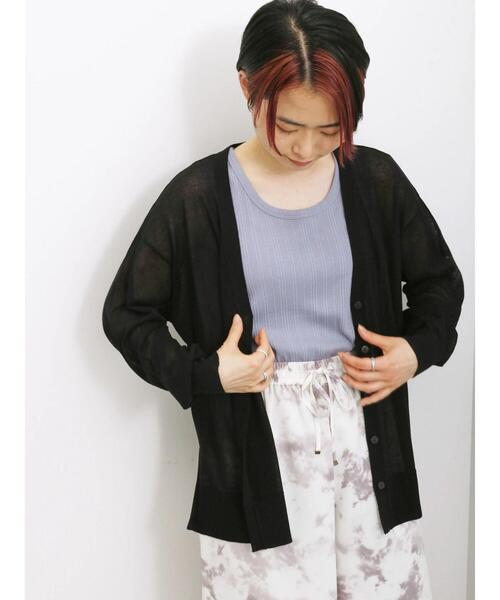 Samansa Mos2 blue（サマンサモスモスブルー）の「【接触冷感】シアーVネックカーディガン（カーディガン/ボレロ・レディース・イエロー/ブラック/グリーン/シルバーグレー・F）」の9枚目の写真