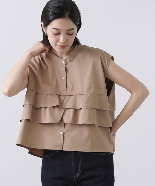 Gready Brilliant（グレディブリリアン）の「ティアードフリルＦＲブラウス（シャツ/ブラウス・レディース・キャメル/サックスブルー/オフホワイト・38）」の8枚目の写真