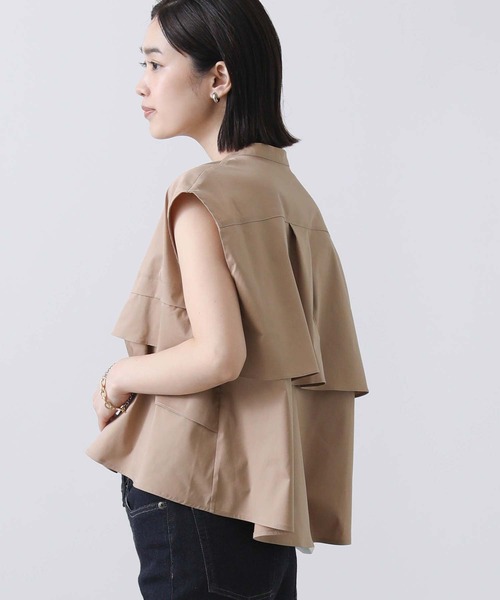 Gready Brilliant（グレディブリリアン）の「ティアードフリルＦＲブラウス（シャツ/ブラウス・レディース・キャメル/サックスブルー/オフホワイト・38）」の9枚目の写真