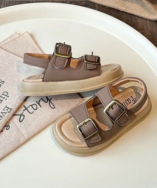 Bambin(ボンバン)の「【 Bambin / ボンバン 】 2ベルト バックル ナチュラルカラー サンダル(サンダル・キッズ・アイボリー/ブラウン・16/17/18)」の11枚目の写真