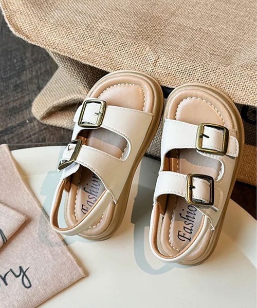 Bambin(ボンバン)の「【 Bambin / ボンバン 】 2ベルト バックル ナチュラルカラー サンダル(サンダル・キッズ・アイボリー/ブラウン・16/17/18)」の13枚目の写真