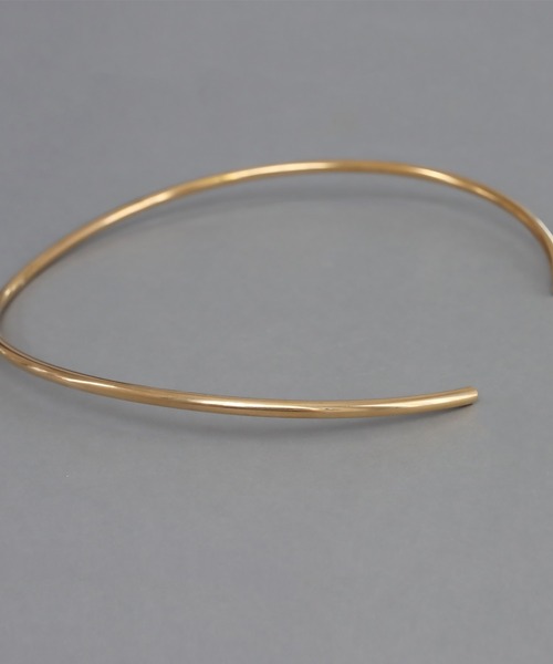 abaskdesign（アバスクデザイン）の「金属アレルギー対応 カーブラインチョーカーステンレスネックレス（チョーカー・レディース・シルバー/ゴールド・FREE）」の7枚目の写真