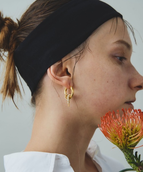 loni(ロニ)の「【金属アレルギー対応】Lupinus Bijou Chain Pierce/ルピナスビジューチェーンピアス(ピアス(両耳用)・レディース・ゴールド/シルバー・FREE)」の3枚目の写真