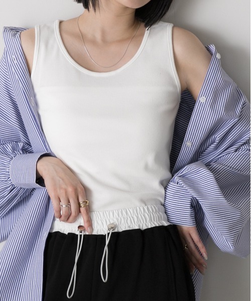 ad thie(アドティエ)の「クルーネック タンクトップ(タンクトップ・レディース・オフホワイト/ブラック・LARGE/MEDIUM)」の2枚目の写真