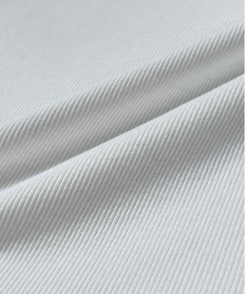 ad thie(アドティエ)の「クルーネック タンクトップ(タンクトップ・レディース・オフホワイト/ブラック・LARGE/MEDIUM)」の17枚目の写真