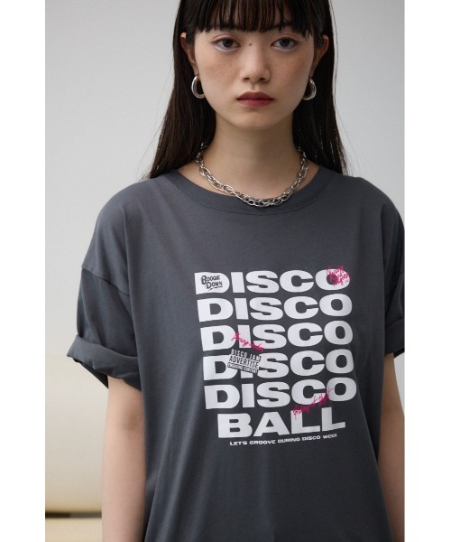 AZUL by moussy（アズールバイマウジー）の「リピートロゴＴシャツ（Tシャツ/カットソー・レディース・オフホワイト/ライトグリーン/チャコールグレー/ブラック・MEDIUM/SMALL）」の5枚目の写真