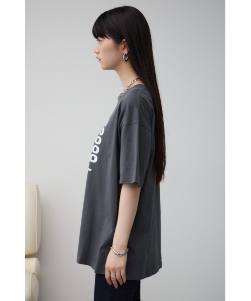 AZUL by moussy（アズールバイマウジー）の「リピートロゴＴシャツ（Tシャツ/カットソー・レディース・オフホワイト/ライトグリーン/チャコールグレー/ブラック・MEDIUM/SMALL）」の9枚目の写真