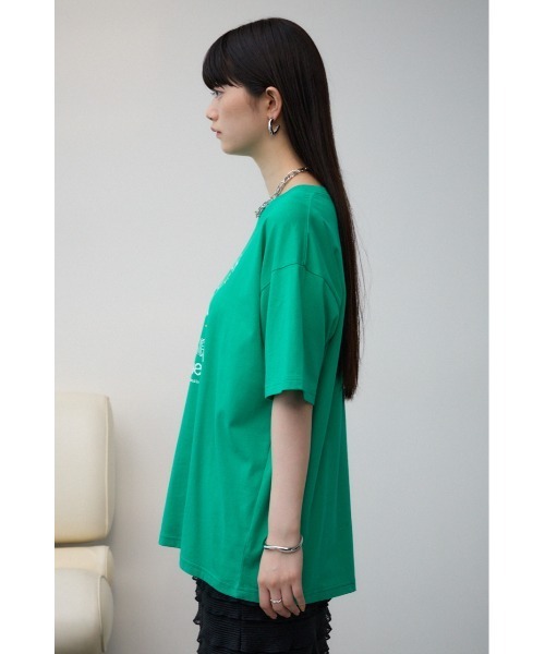 AZUL by moussy（アズールバイマウジー）の「リピートロゴＴシャツ（Tシャツ/カットソー・レディース・オフホワイト/ライトグリーン/チャコールグレー/ブラック・MEDIUM/SMALL）」の18枚目の写真