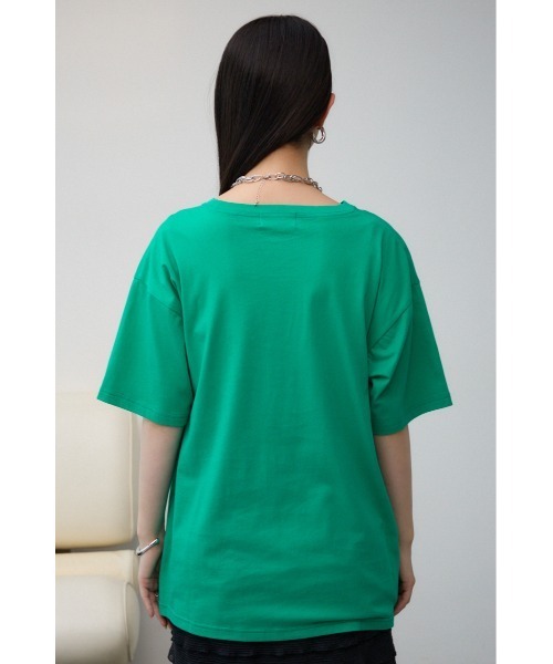 AZUL by moussy（アズールバイマウジー）の「リピートロゴＴシャツ（Tシャツ/カットソー・レディース・オフホワイト/ライトグリーン/チャコールグレー/ブラック・MEDIUM/SMALL）」の19枚目の写真