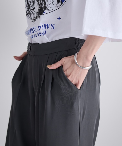 MERLOT(メルロー)の「ツータックワイドスラックス(スラックス・レディース・ブラック/グレー・FREE)」の15枚目の写真