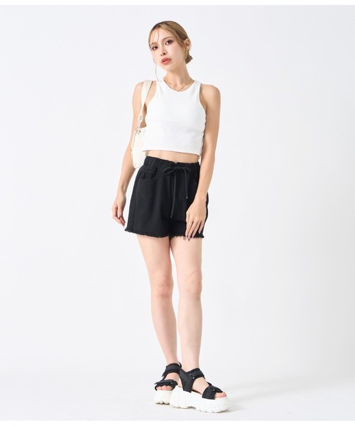 LATINA（ラティーナ）の「カップ付き ショート タンクトップ Uネック（タンクトップ・レディース・レッド/ブラック/オフホワイト・FREE）」の4枚目の写真