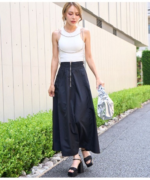 LATINA（ラティーナ）の「カップ付き ショート タンクトップ Uネック（タンクトップ・レディース・レッド/ブラック/オフホワイト・FREE）」の5枚目の写真