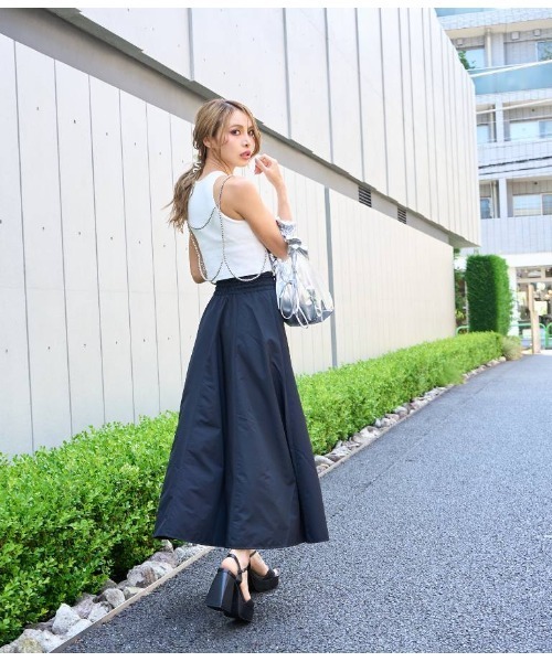 LATINA（ラティーナ）の「カップ付き ショート タンクトップ Uネック（タンクトップ・レディース・レッド/ブラック/オフホワイト・FREE）」の7枚目の写真