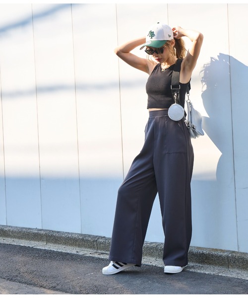 LATINA（ラティーナ）の「カップ付き ショート タンクトップ Uネック（タンクトップ・レディース・レッド/ブラック/オフホワイト・FREE）」の14枚目の写真