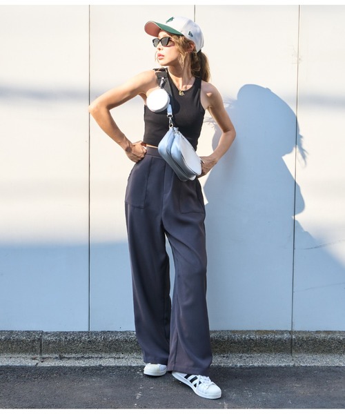 LATINA（ラティーナ）の「カップ付き ショート タンクトップ Uネック（タンクトップ・レディース・レッド/ブラック/オフホワイト・FREE）」の15枚目の写真