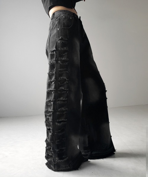 me+em select(ミームセレクト)の「【 4size 】ヘビークラッシュサイドダメージブラックヴィンテージデニム / heavy crush side damage black vintage denim(デニムパンツ・レディース・ブラック・SMALL/MEDIUM/LARGE/X-LARGE)」の6枚目の写真