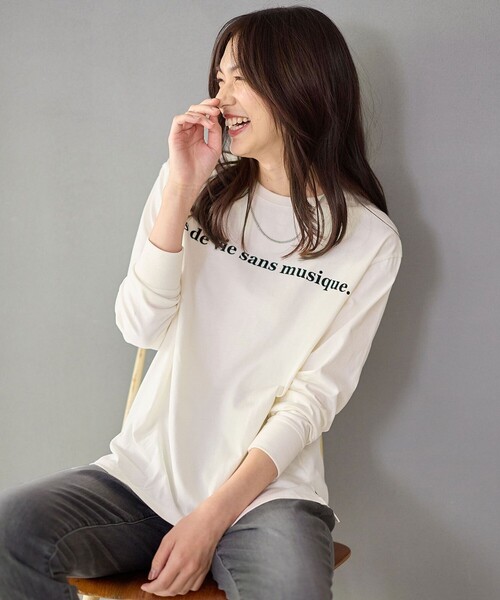 ANY(エニィ)の「【洗濯機可】フロッキーロゴロングTシャツ(Tシャツ/カットソー・レディース・グレー系/ホワイト系/ホワイト系1・F)」の1枚目の写真