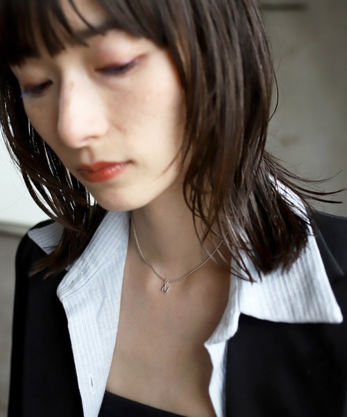 TEN.(テン)の「SILVER925 ドローイングアルファベットチャーム(チャーム・レディース・シルバー・S/M/L/A/B/C/D/E/F/G/H/I/J/K/N/O/P/Q/R/T/U/V/W/X/Y/Z)」の5枚目の写真