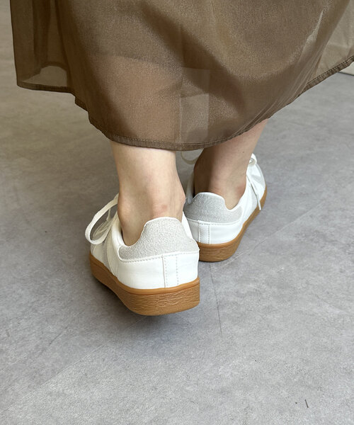 Thevon（ゼボン）の「ジャーマントレーナー（スニーカー・レディース・オフホワイト/ブラック・M/L）」の15枚目の写真