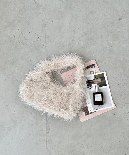 CLEA（クレア）の「シャギーファーハンドバッグ（ハンドバッグ・レディース・アイボリー/ブラック/チャコールグレー/ホワイト/ブラウン・FREE）」の20枚目の写真