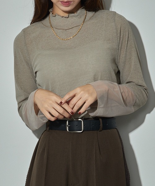 MAISON BREEZE reveur(メゾンブリーズレヴール)の「【MAISON BREEZE reveur】high neck sheer tops ハイネックシアートップス(Tシャツ/カットソー・レディース・グレイッシュベージュ/ブラック/ホワイト/レッド・FREE)」の11枚目の写真