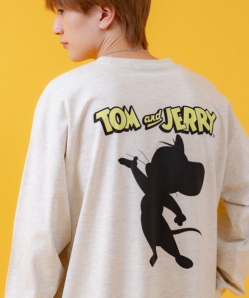 Tom&Jerry(トムアンドジェリー)の「【TOM&JERRY】プリント オーバーサイズ 長袖Tシャツ(Tシャツ/カットソー・メンズ・ホワイト系/ホワイト系1/ホワイト系2/杢グレー/パープル系/ブラック系2/ブラック系/オレンジ系1/ホワイト/グリーン/グレー系1/ベージュ系2/チャコールグレー/ホワイト系3/ホワイト系4/ホワイト系5/ホワイト系6/ブラック系4/ブラック系6/ライトグレー系5/グレー系3/グレー系6/ベージュ系/ネイビー系3/ネイビー系5/ブルー系4・MEDIUM/LARGE/X-LARGE)」の6枚目の写真