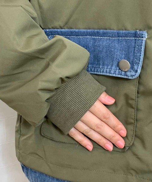 CRB（シーアールビー）の「デニムレイヤード切替ブルゾン（ブルゾン・レディース・カーキ/ブラック・F）」の8枚目の写真