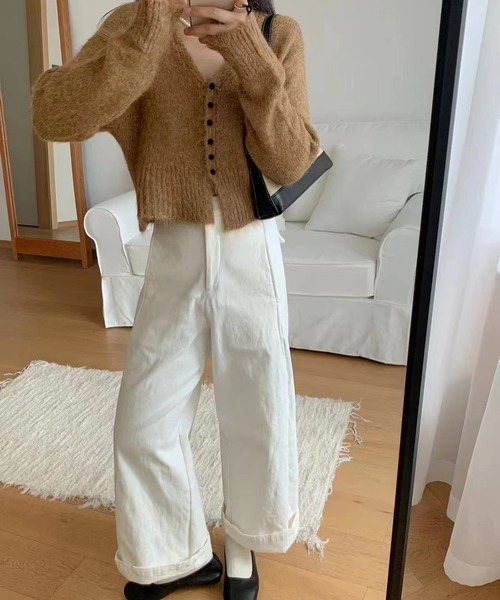 Chiina（チーナ）の「Chiina/スリム Vネック シャギーニットカーディガン（カーディガン/ボレロ・レディース・ベージュ/グレー/ピンク/ブラウン/ホワイト/ライトブルー・FREE）」の12枚目の写真