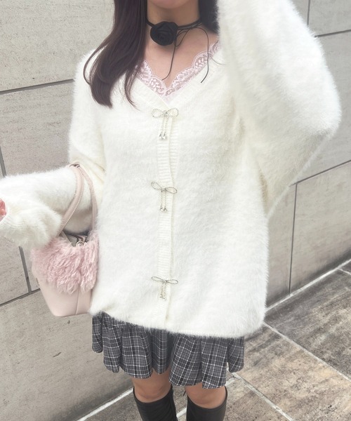 apres jour（アプレジュール）の「リボンシャギーロングカーディガン【ZOZOTOWN限定アイテム】（カーディガン/ボレロ・レディース・ボルドー/ピンク/オフホワイト/ブラック/ライトブルー・X-LARGE/フリー）」の7枚目の写真